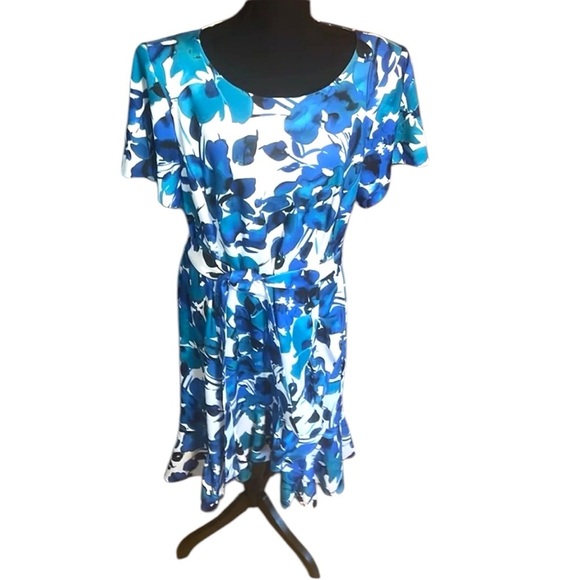 Calvin Klein dress - Picture 9 of 9